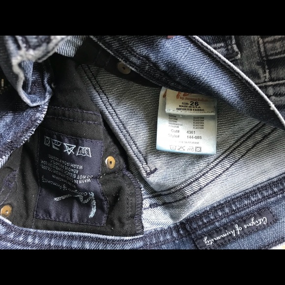 Citizen of Humanity Jeans - Picture 6 of 6